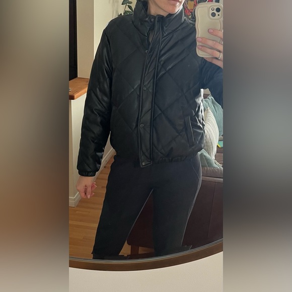 Faux leather black bomber - size M - Picture 4 of 5